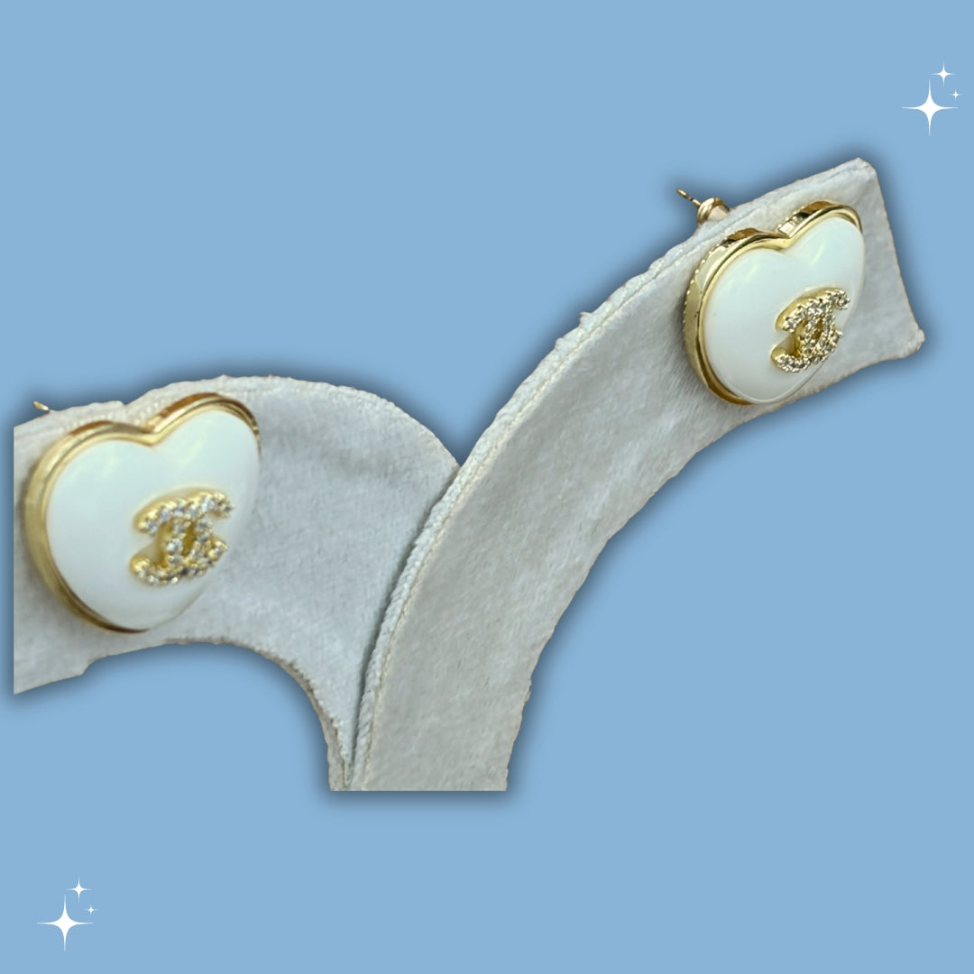 White Resin Heart-Shaped Stud Earrings