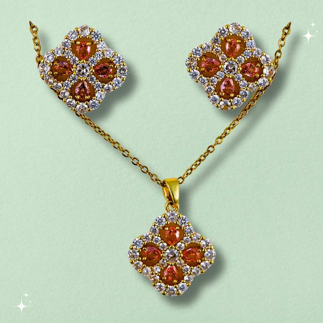 Clover-shaped Studded Pendant Chain & Earrings